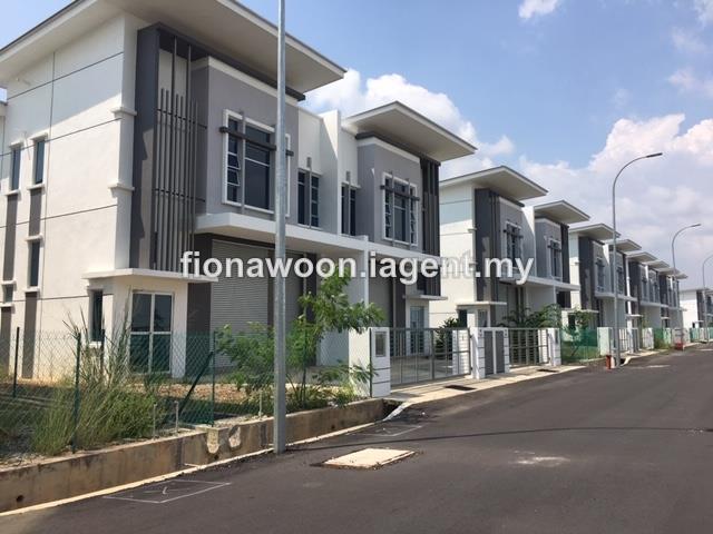 Taman Tasik Utama Intermediate Semi D Factory Untuk Dijual Di Ayer Keroh Melaka Iproperty Com My