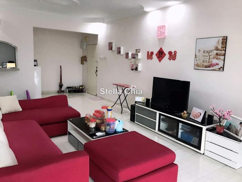 Pulai View Apartment 3+1 bedrooms for 
