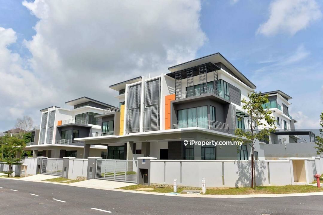 Seremban 2 Top Of Hill Freehold 3 Storey Semi D Seremban 2 Semi Detached House 6 Bedrooms For Sale Iproperty Com My