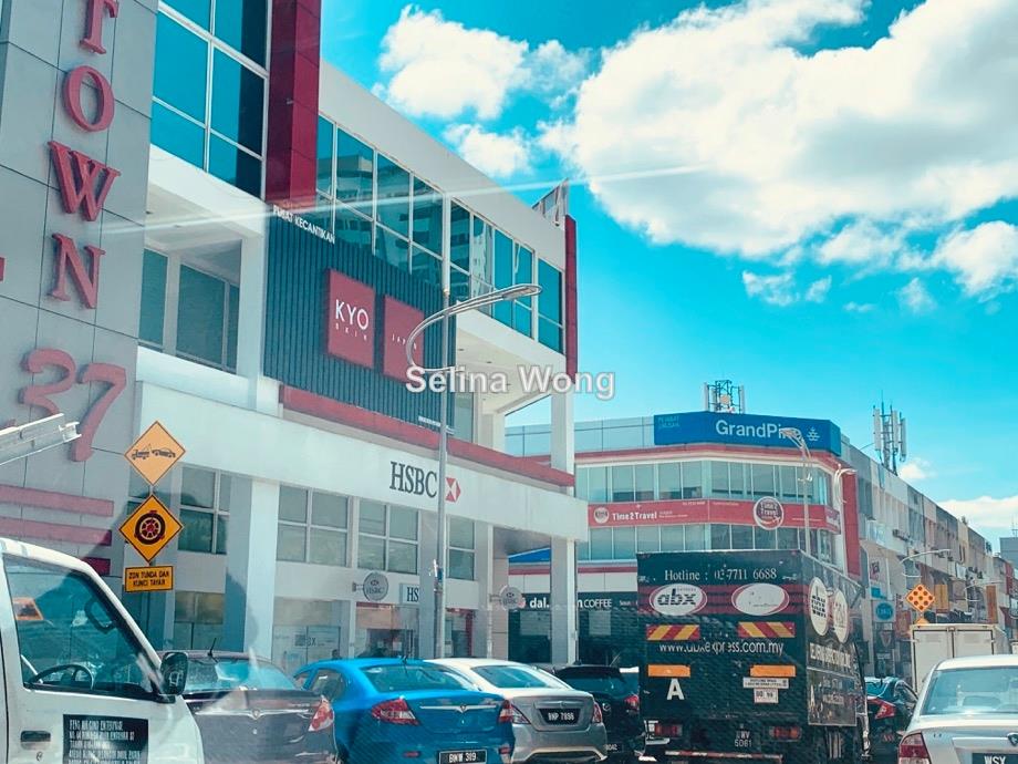 Damansara Uptown Petaling Jaya End Lot Shop For Sale Iproperty Com My