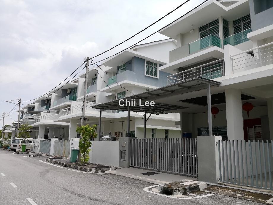 Taman Perdana Simpang Ampat Intermediate 3 Sty Terrace Link House 5 Bedrooms For Sale Iproperty Com My