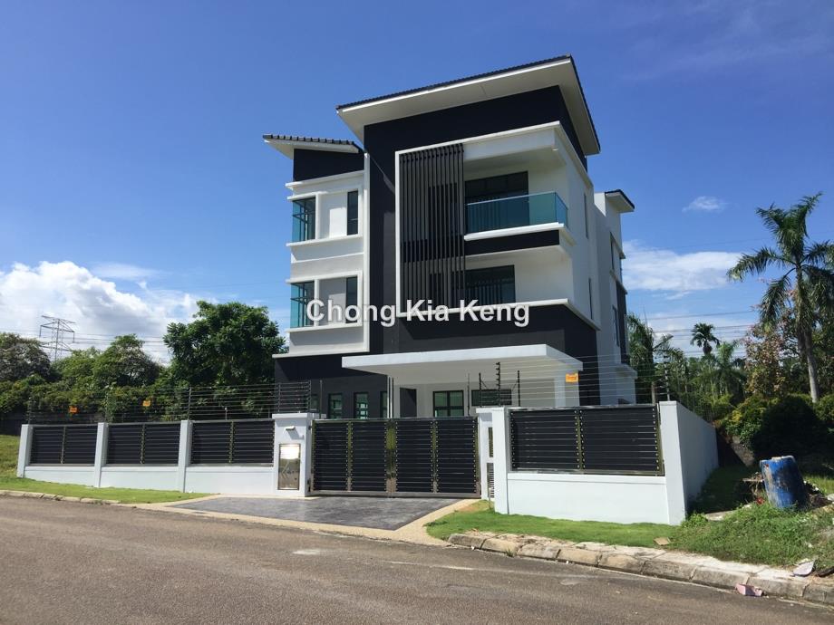 Bungalow In Indah Villa Permas Jaya Permas Jaya Intermediate Bungalow 6 Bedrooms For Sale Iproperty Com My