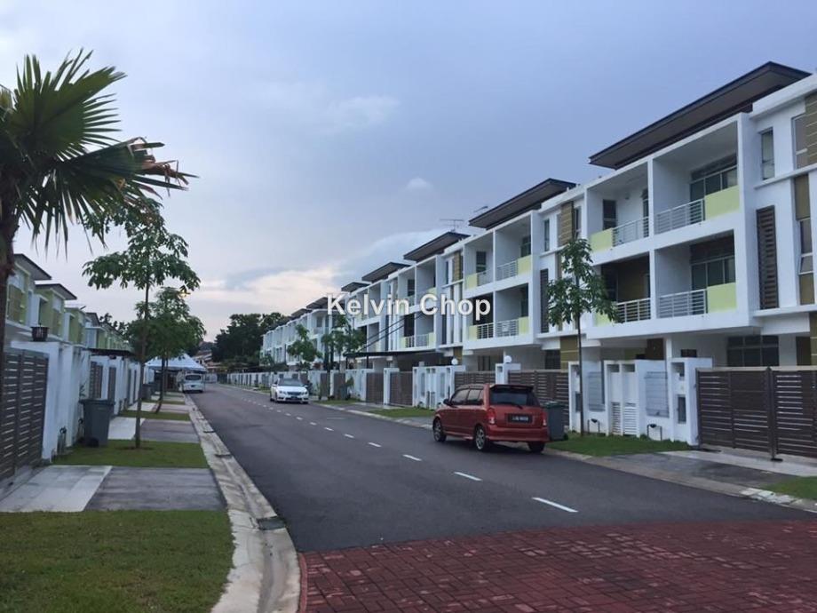 Sapphire 8 Bandar Baru Seri Alam Masai Intermediate 3 Sty Terrace Link House 5 1 Bedrooms For Sale Iproperty Com My