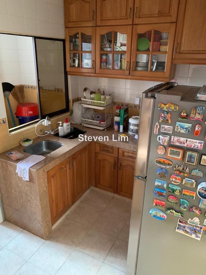 Sri Manja Court Intermediate Condominium 3 Bedrooms For Sale In Petaling Jaya Selangor Iproperty Com My