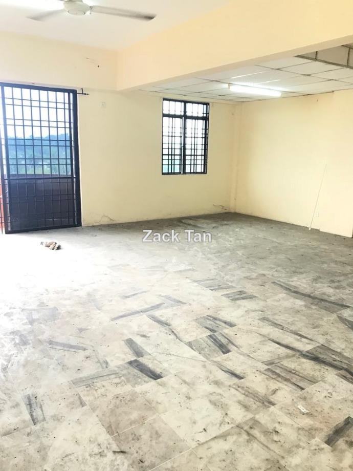Pangsapuri Sri Pelangi Corner Lot Apartment 4 Bedrooms For Sale In Sungai Buloh Selangor Iproperty Com My