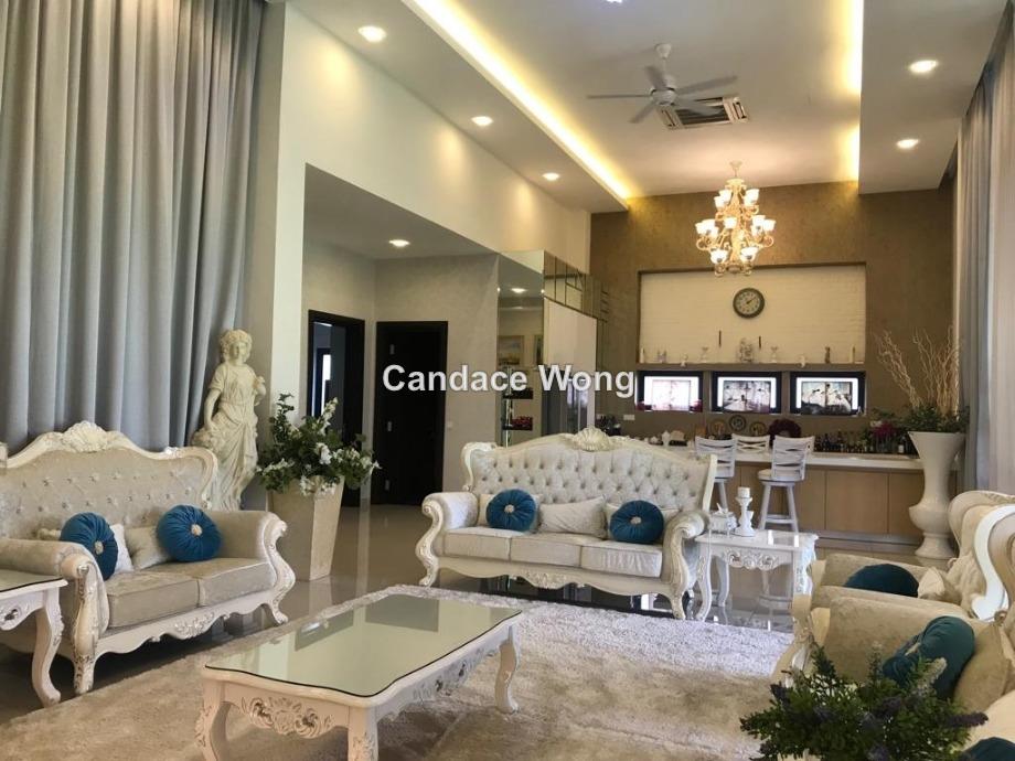 saujana impian golf, Kajang Intermediate Bungalow 7+1 bedrooms for sale
