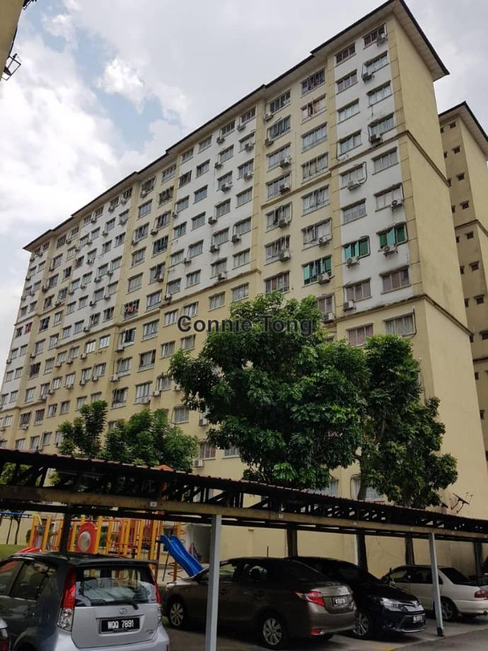 Pangsapuri Damai Senja Intermediate Apartment 3 bedrooms for sale in