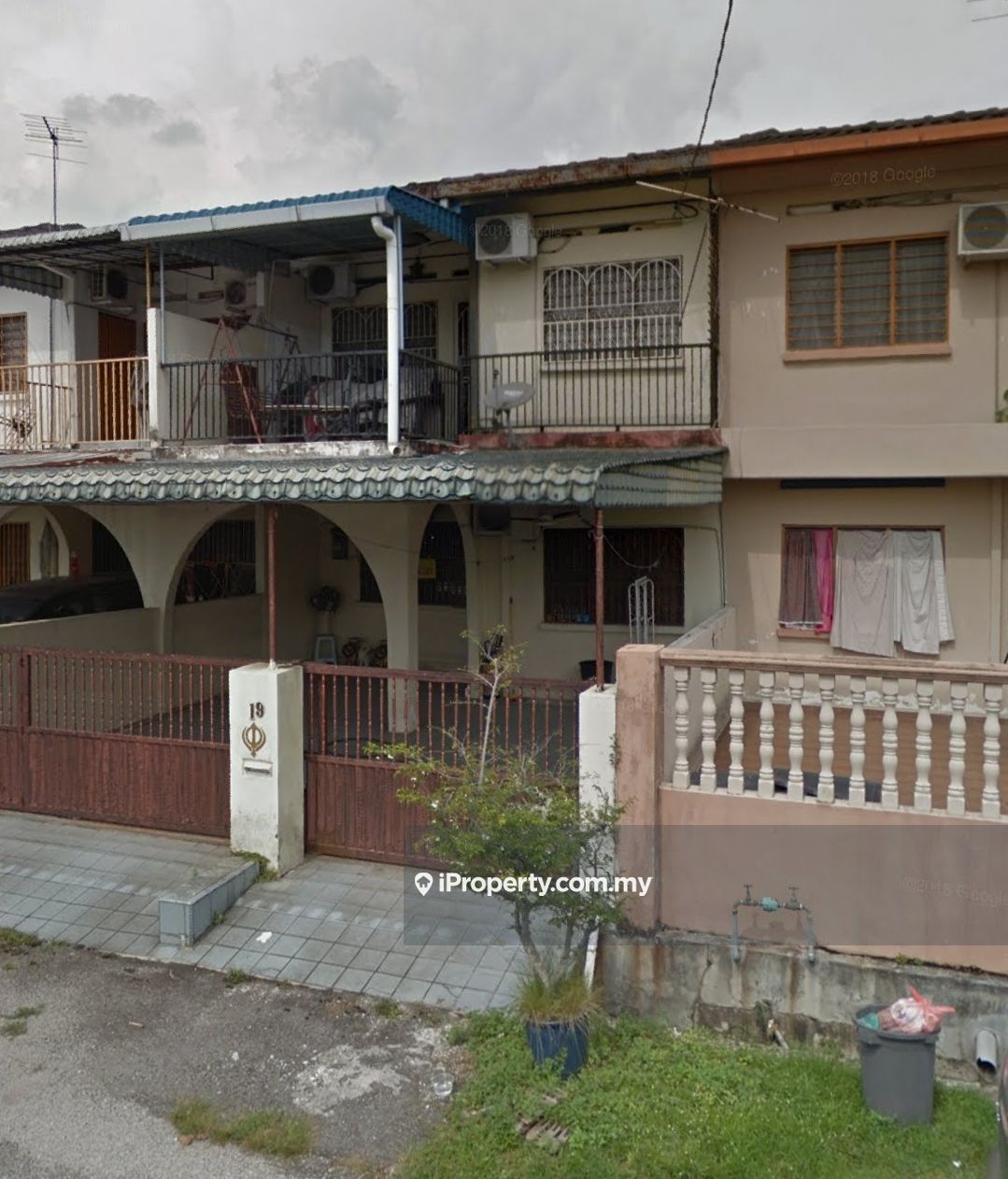 Taman Anda Bercham Renovated 2 Sty House Ipoh Intermediate 2 Sty Terrace Link House 4 Bedrooms For Sale Iproperty Com My