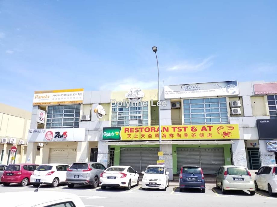 Bandar Bukit Tinggi Shop for sale