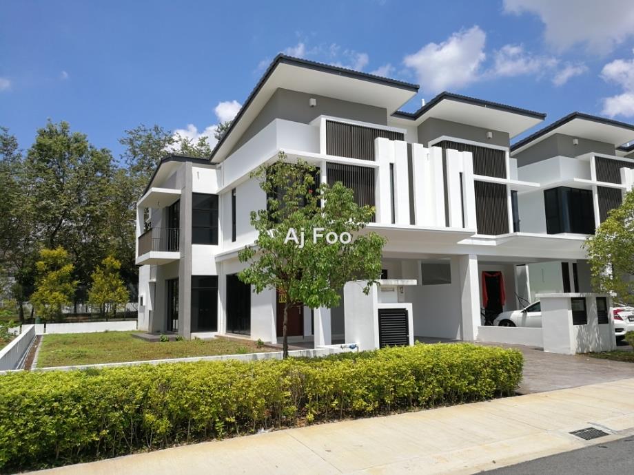 KajangJade Hills, Jade Hills End lot 2sty Terrace/Link House 4+1 bedrooms for sale iProperty
