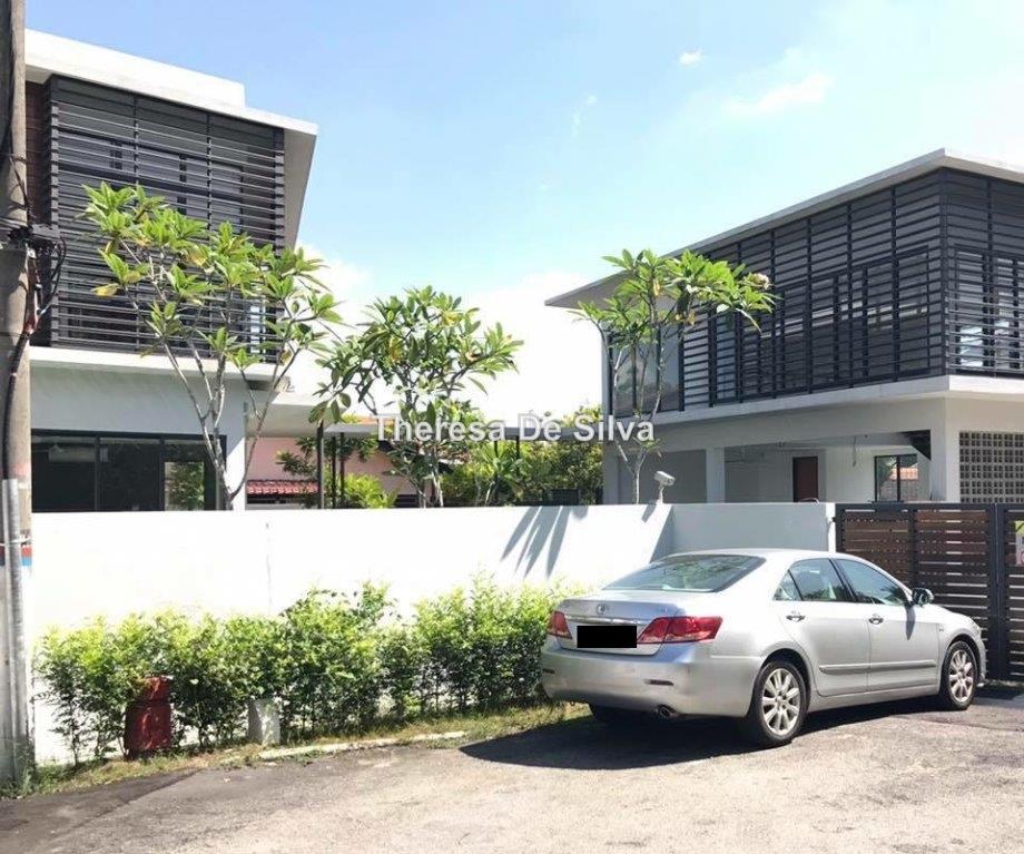 Section 5, Petaling Jaya Bungalow 5 bedrooms for sale