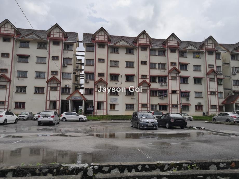 Las Palmas Flat 3 Bedrooms For Sale In Rawang Selangor Iproperty Com My