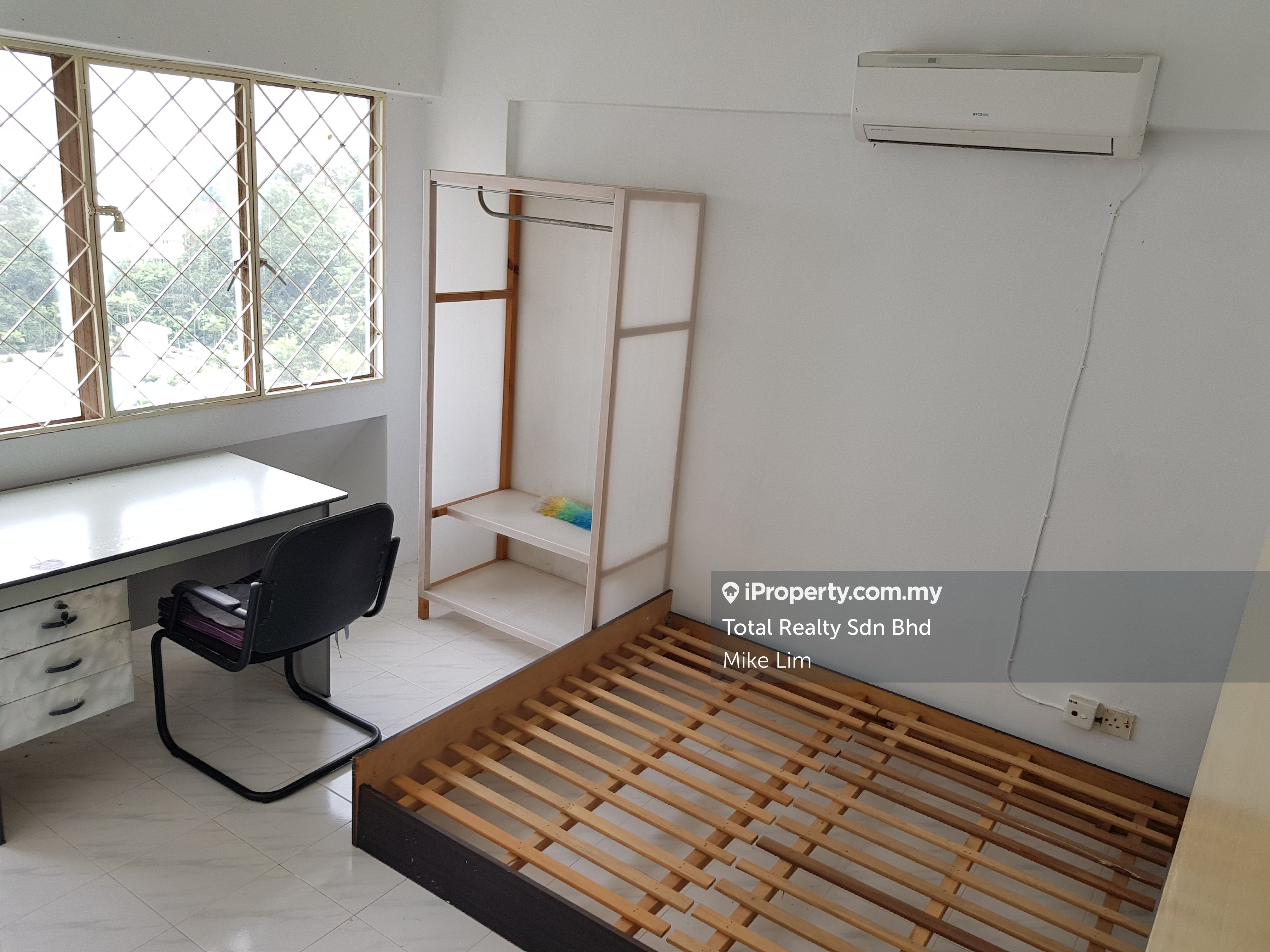 Taman Connaught Corner lot Apartment 2 bedrooms for sale in Cheras 