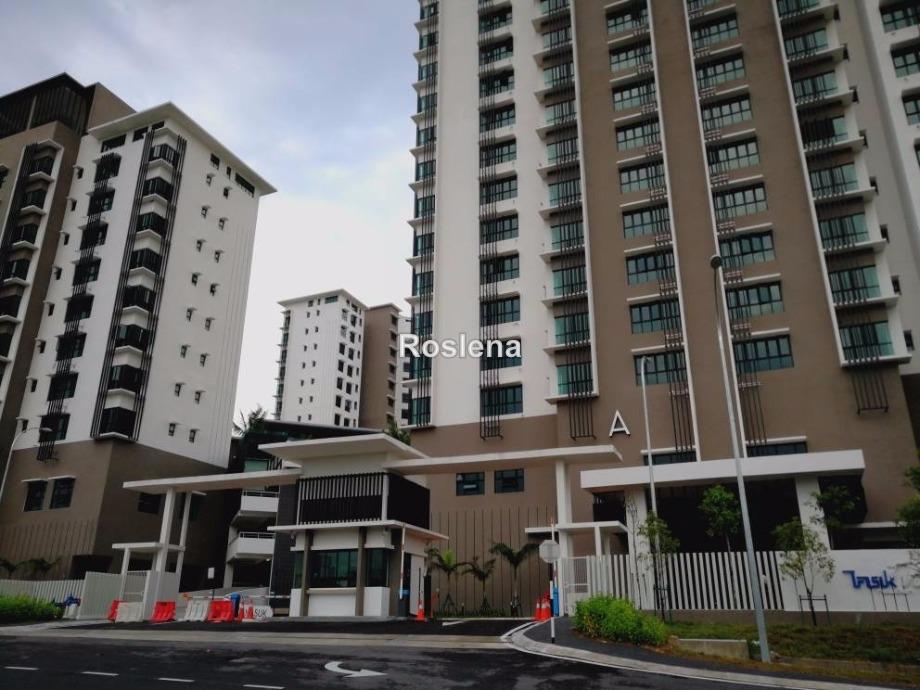 Condominium For Rent In Lake Vista Residence Bandar Tun Hussein Onn By Ayub Mohd Nor Propsocial