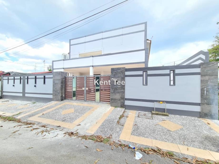 Taman Century Johor Bahru Corner Lot Bungalow 5 Bedrooms For Sale Iproperty Com My