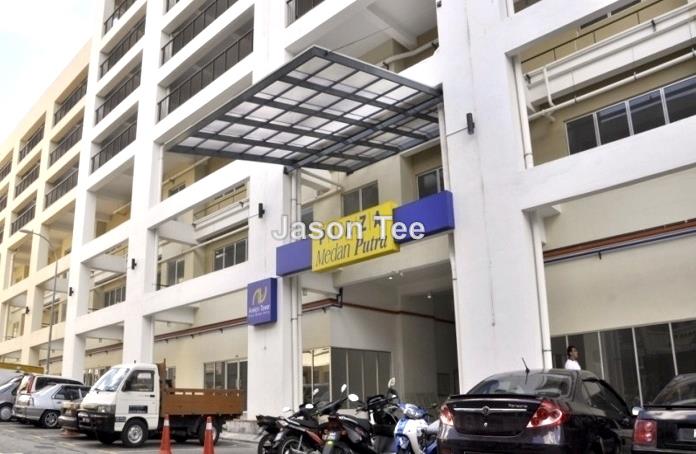 Avelon Tower @ Plaza Medan Putra, Bandar Menjalara