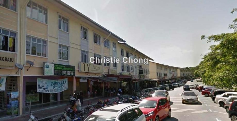 Acacia Avenue, Jalan Jati 9, Desa Jati, Nilai