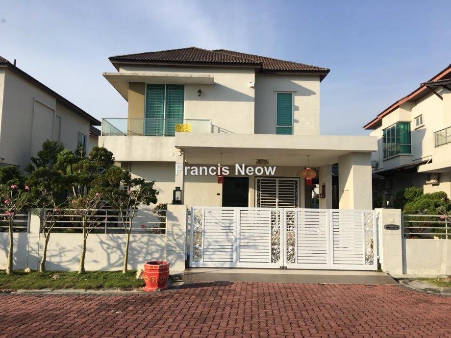 Taman Villa Mutiara Simpang Ampat Corner Lot Bungalow 5 Bedrooms For Sale Iproperty Com My