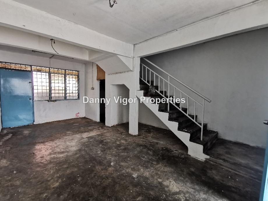 Taman Anggerik Jalan Anggerik Kempas Johor Bahru Bungalow 6 Bedrooms For Sale Iproperty Com My