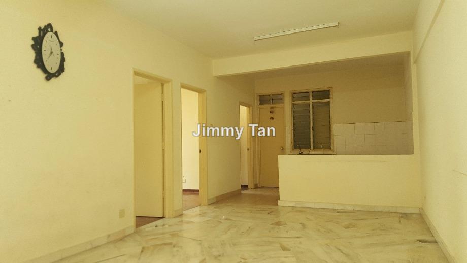 Pangsapuri Suria Intermediate Apartment 3 Bedrooms For Sale In Bandar Kinrara Selangor Iproperty Com My
