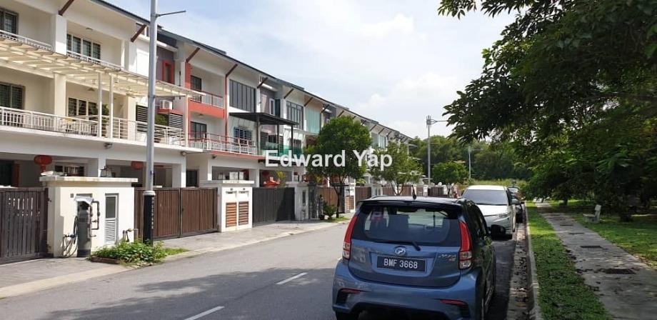 Taman Meranti Jaya 2 Puchong Intermediate 2 5 Sty Terrace Link House 5 2 Bedrooms For Sale Iproperty Com My