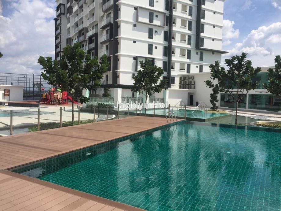 Maple Residence Intermediate Condominium 3 bedrooms for rent in Klang