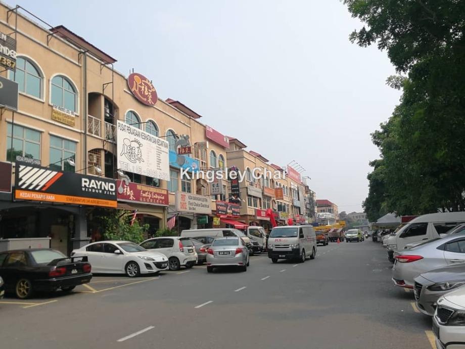 3 Storey Jalan 5 2 Facing Main Road Intermediate Shop For Sale In Bandar Puteri Puchong Selangor Iproperty Com My