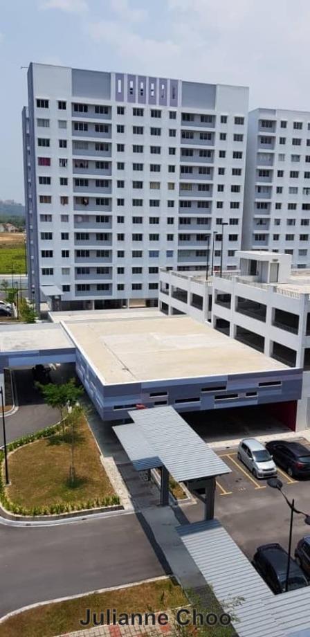 Suria Hijau E Komuniti Condominium 3 Bedrooms For Rent In Batu Kawan Penang Iproperty Com My