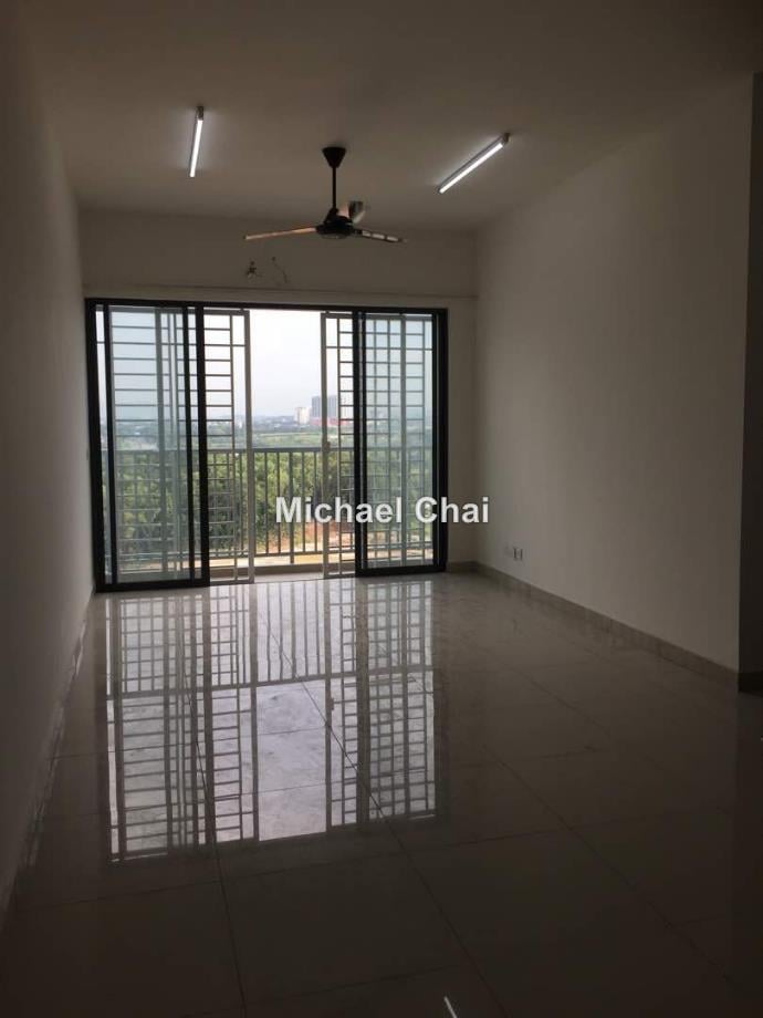 Green Park Residence Intermediate Condominium 3 bedrooms for rent in