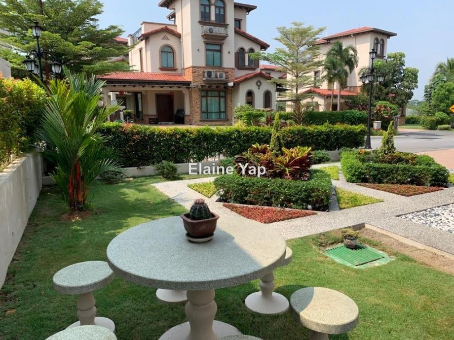 Diamond City, Semenyih Bungalow 5 bedrooms for sale