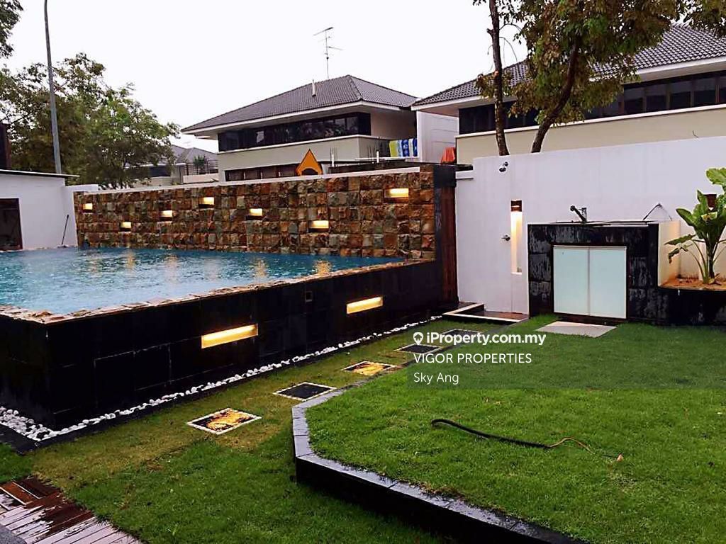 Adda Height, Johor Bahru Corner lot Cluster House 4 bedrooms for sale