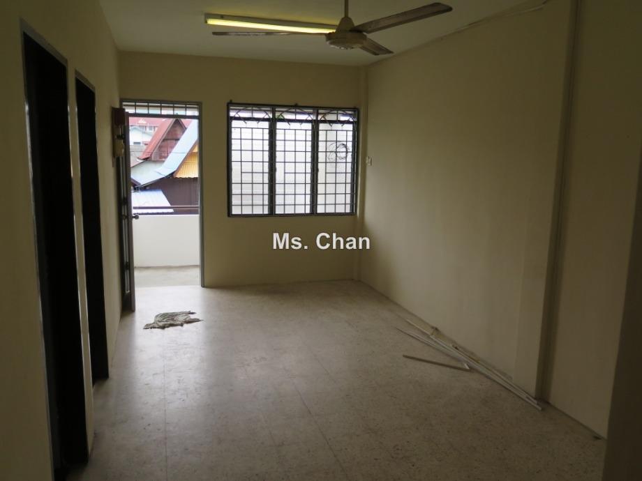 Pangsapuri Temenggong Intermediate Apartment 2 Bedrooms For Rent In Melaka City Melaka Iproperty Com My