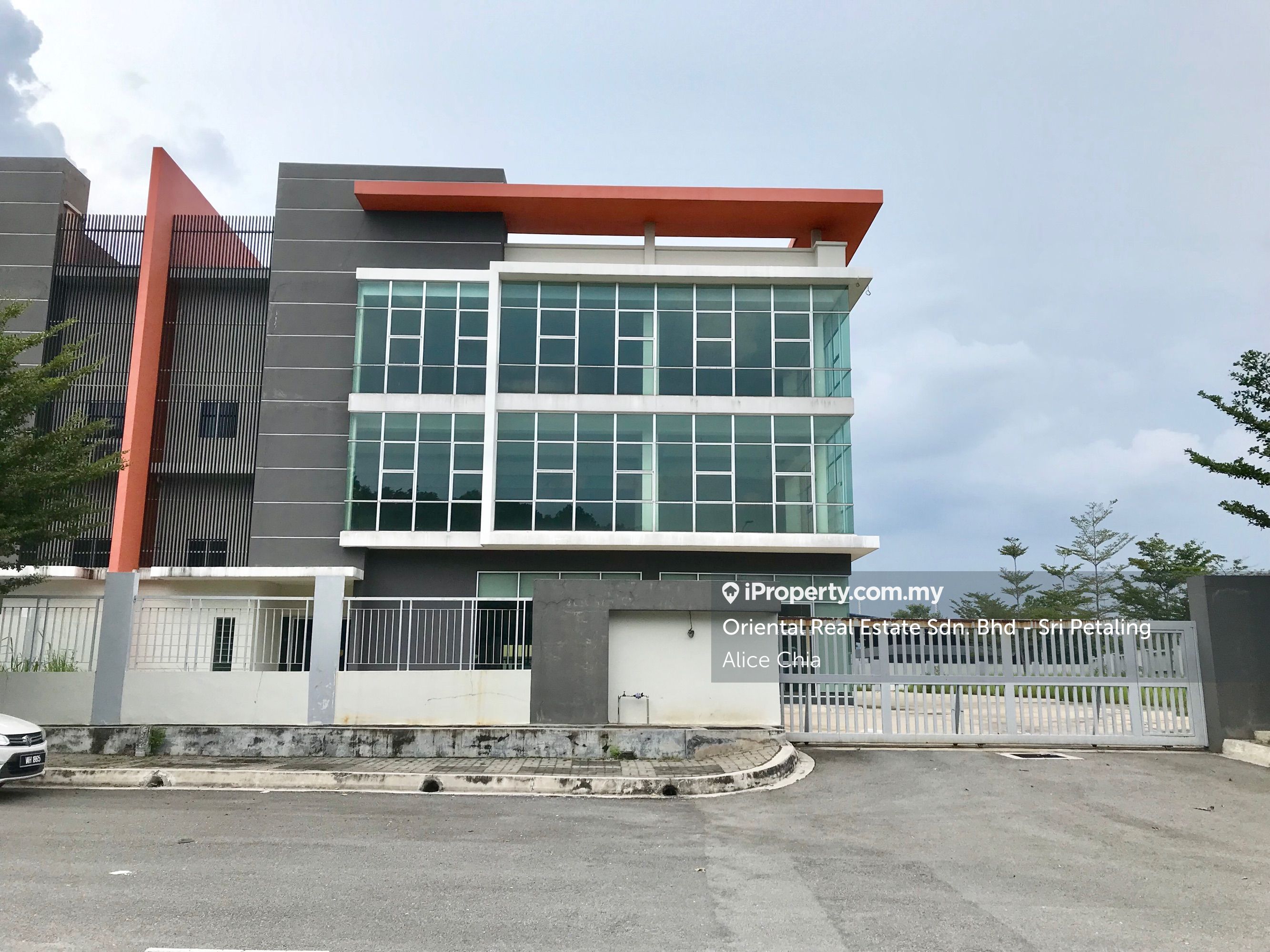 Kawasan Perindustrian Bukit Angkat Corner Lot Semi D Factory Untuk Disewa Di Kajang Selangor Iproperty Com My