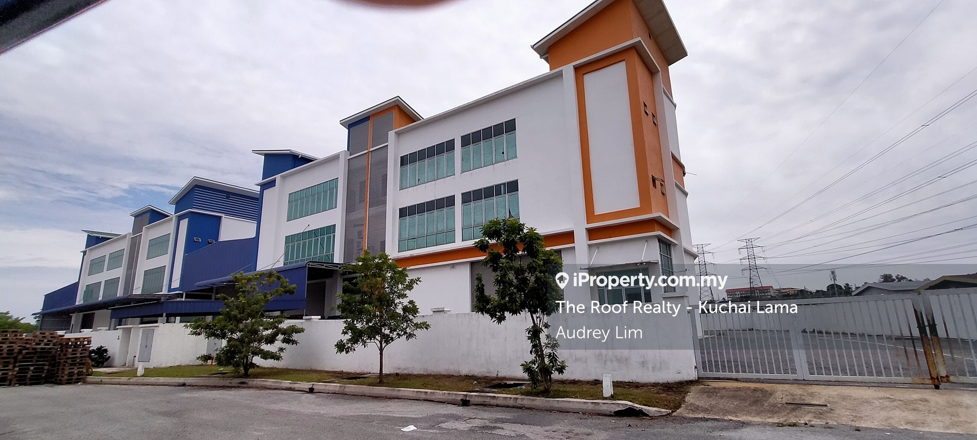 Kajang Sungai Chua Industrial Area Corner lot Semi- D factory for