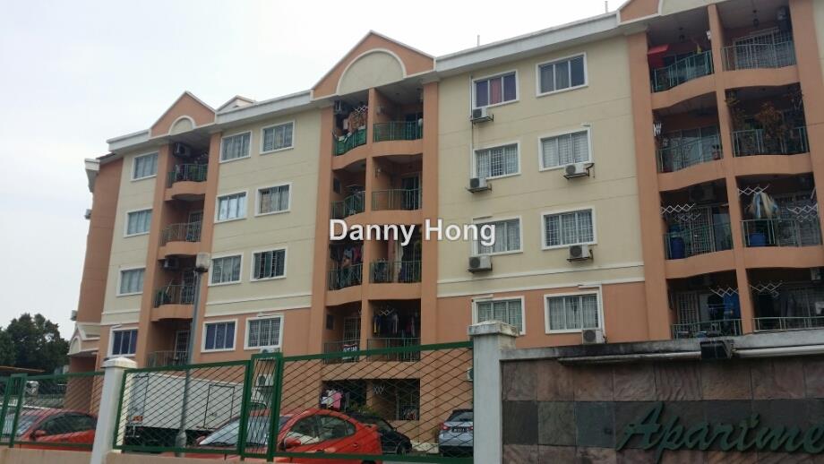 Apartment Desa Ria Intermediate Apartment 3 bedrooms for sale in