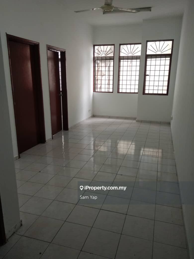 Selayang Centre Point Intermediate Apartment 3 Bedrooms For Sale In Batu Caves Selangor Iproperty Com My