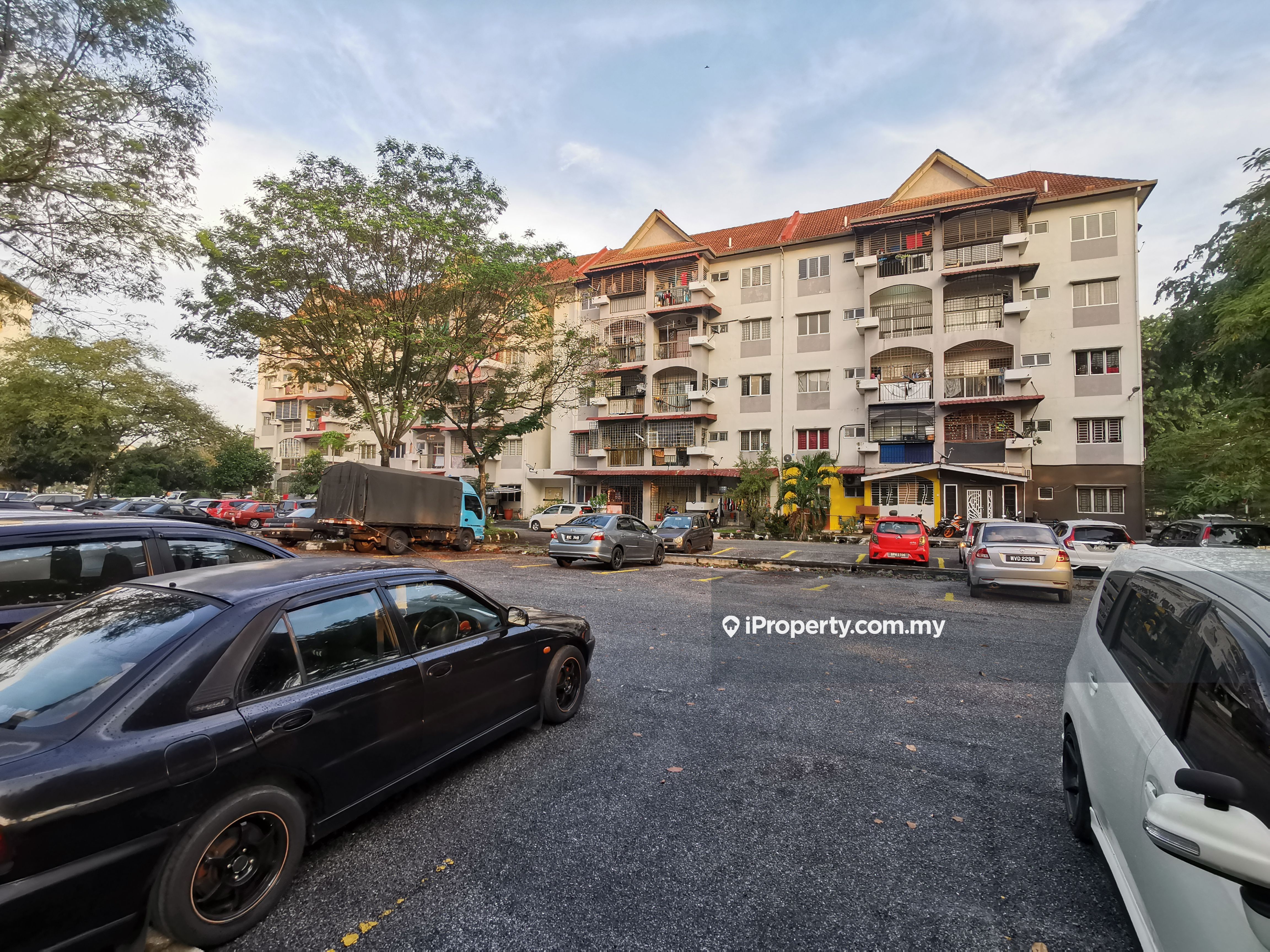 Andorra Apartment Intermediate Apartment 3 Bedrooms For Sale In Shah Alam Selangor Iproperty Com My
