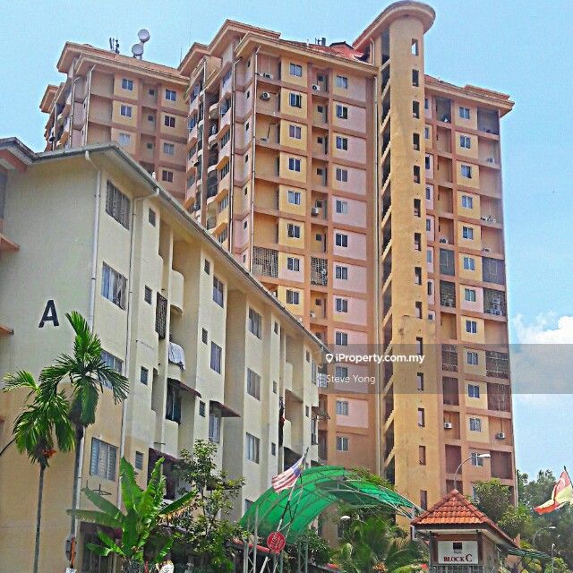 Kristal Heights Corner Lot Apartment 3 Bedrooms For Sale In Gombak Selangor Iproperty Com My
