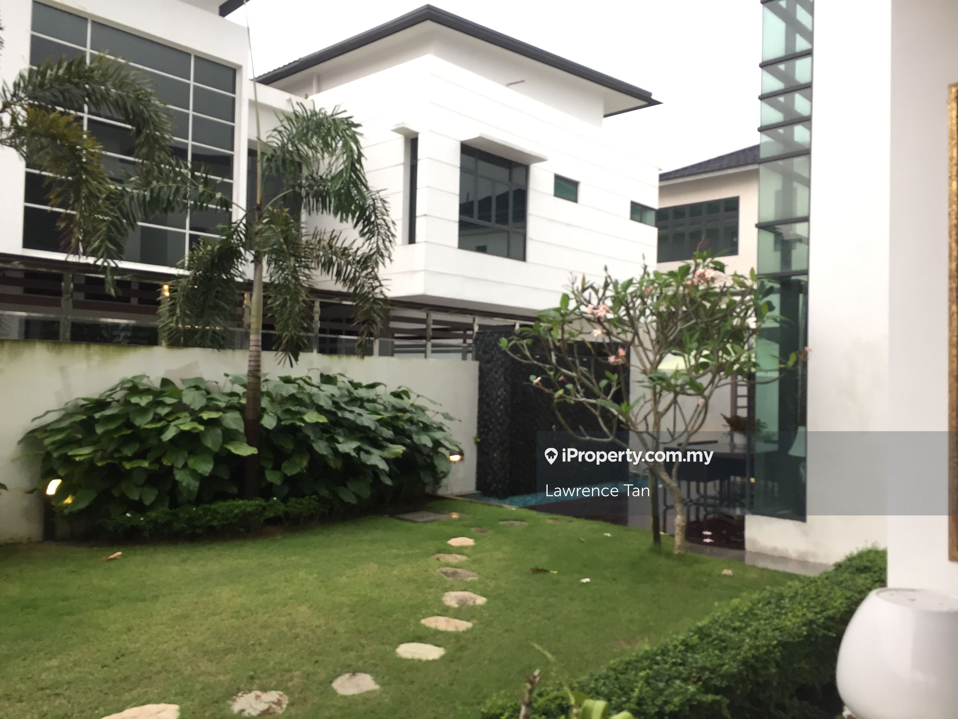 setia tropika house for sale