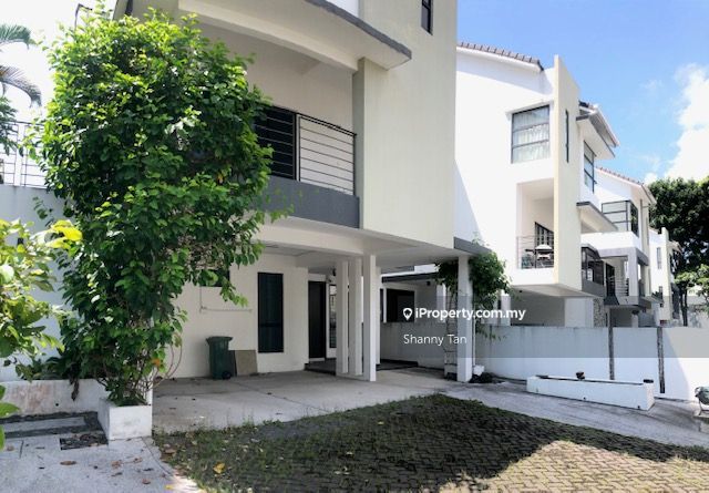 Twin Palm, Bandar Sungai Long