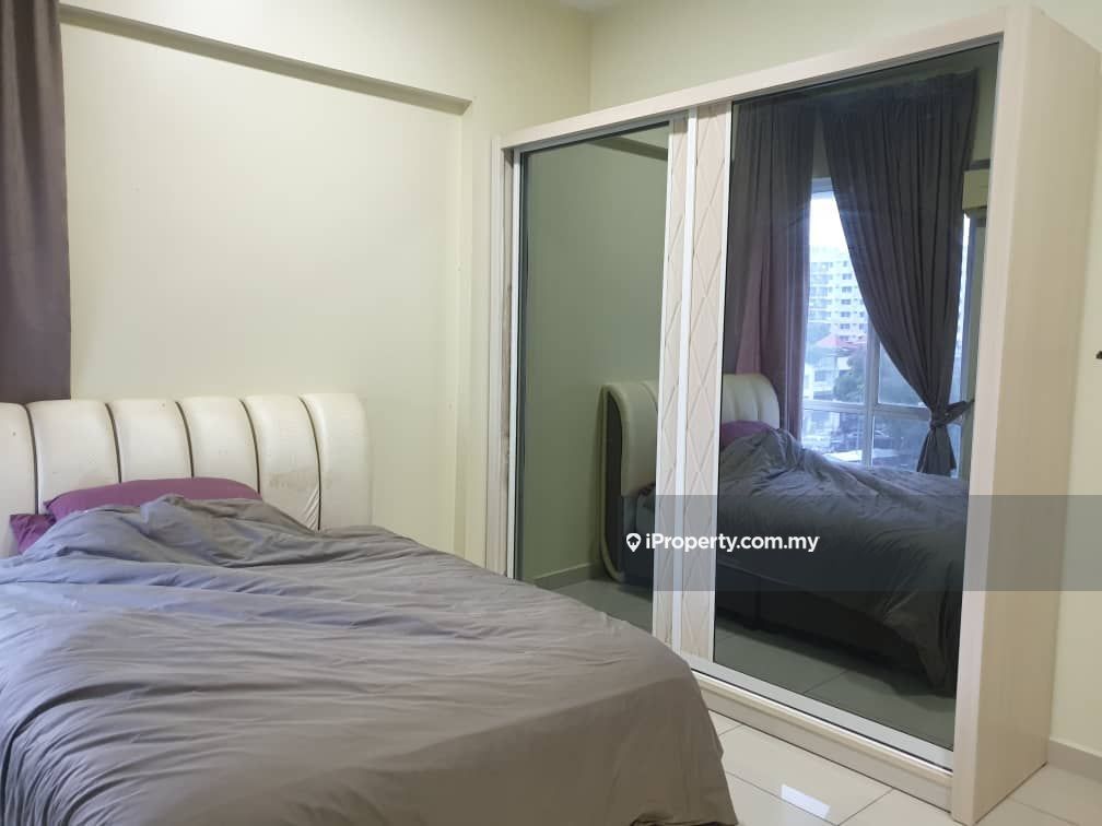 D Zone Condominium Condominium 4 Bedrooms For Sale In Teluk Kumbar Penang Iproperty Com My