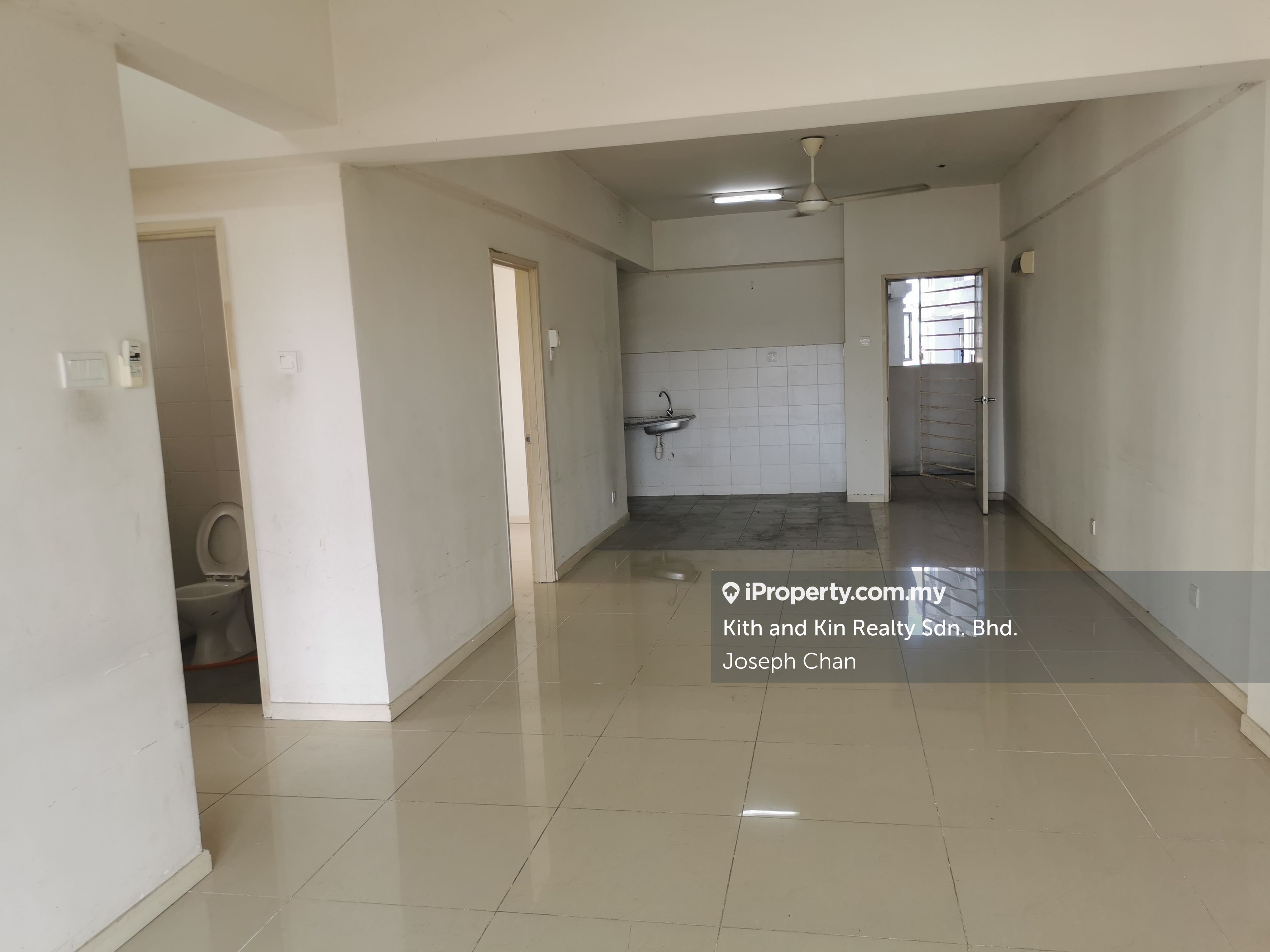 Suri Puteri Intermediate Serviced Residence 3 Bedrooms For Sale In Shah Alam Selangor Iproperty Com My