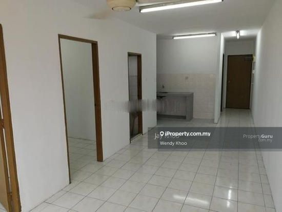 Apartment Harmoni Intermediate Apartment 3 Bedrooms For Sale In Damansara Damai Selangor Iproperty Com My