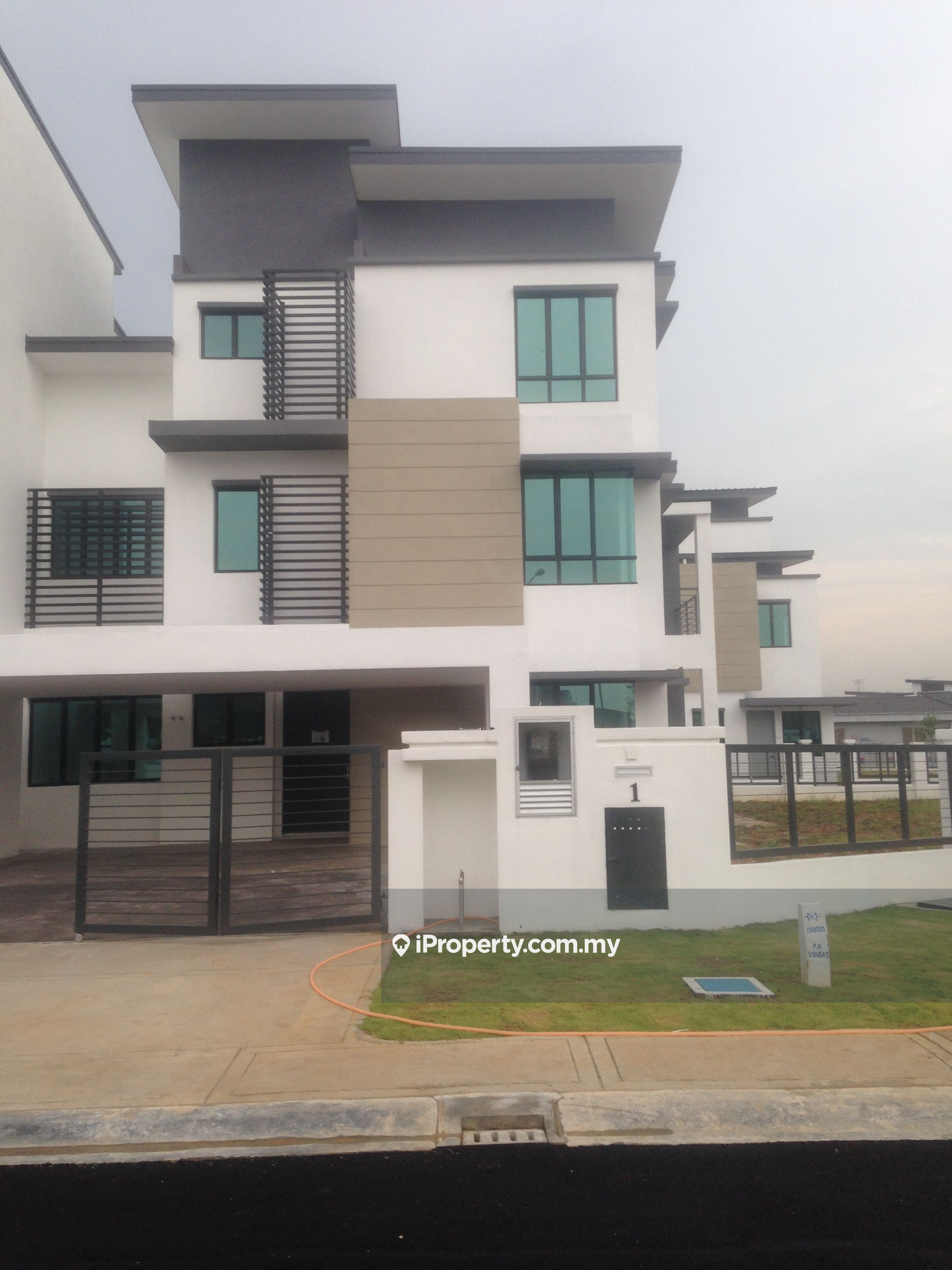 Setia Alam Shah Alam Corner Lot 3 Sty Terrace Link House 6 1 Bedrooms For Sale Iproperty Com My