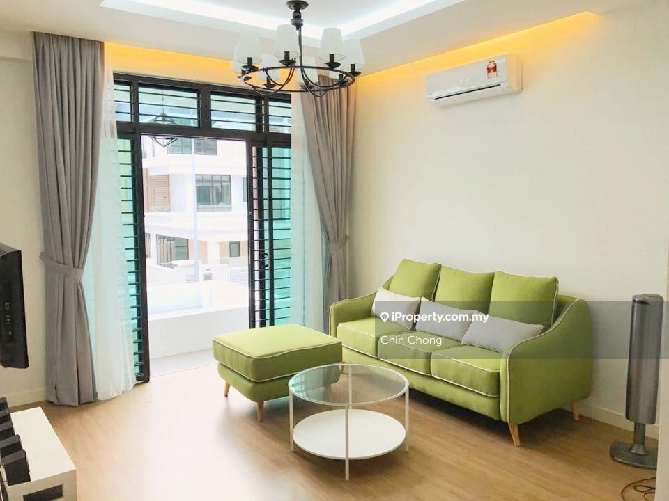 Batu Ferringhi Semidetached House 5 bedrooms for sale