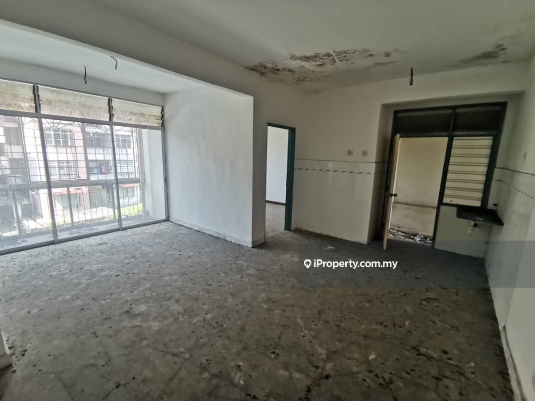Apartment Dahlia, Bandar Bukit Beruntung, Serendah