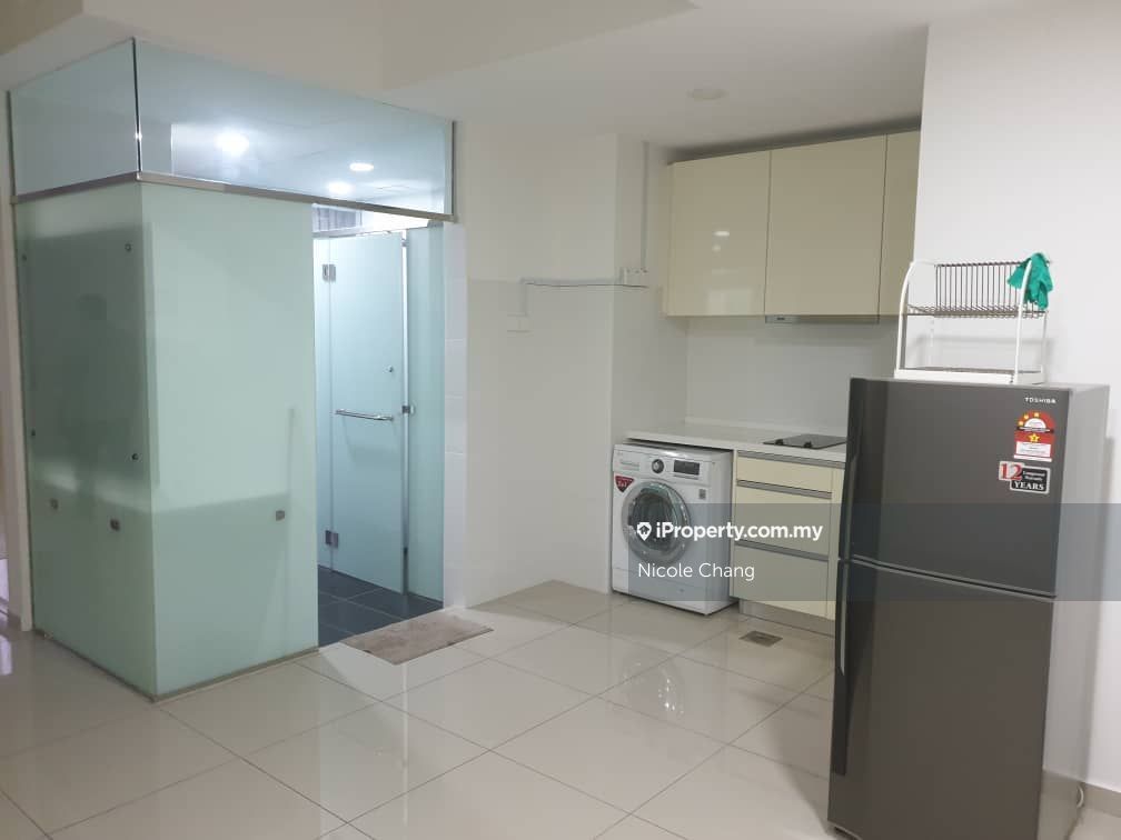 Encorp Strand Residence Condominium for rent Kota Damansara