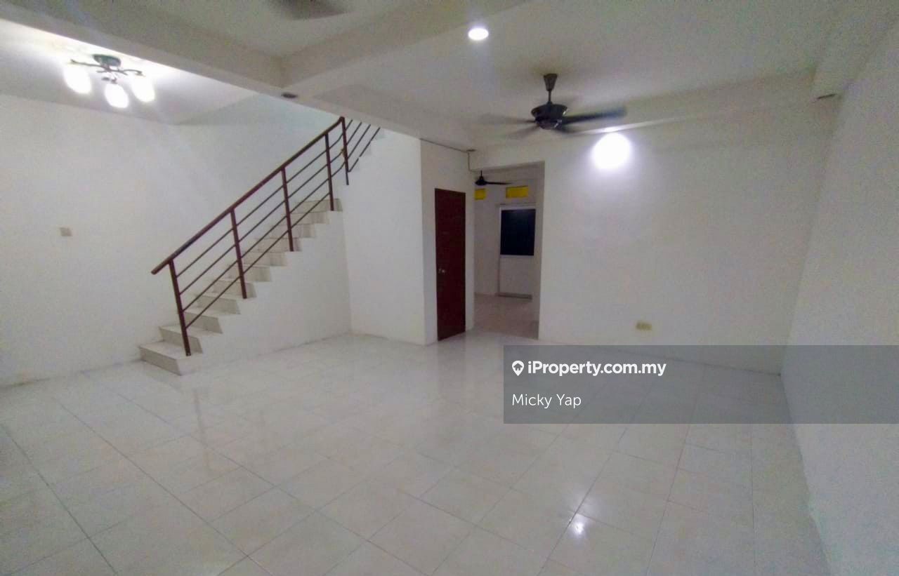 Batu Kawan 2sty Terrace/Link House 4 bedrooms for rent