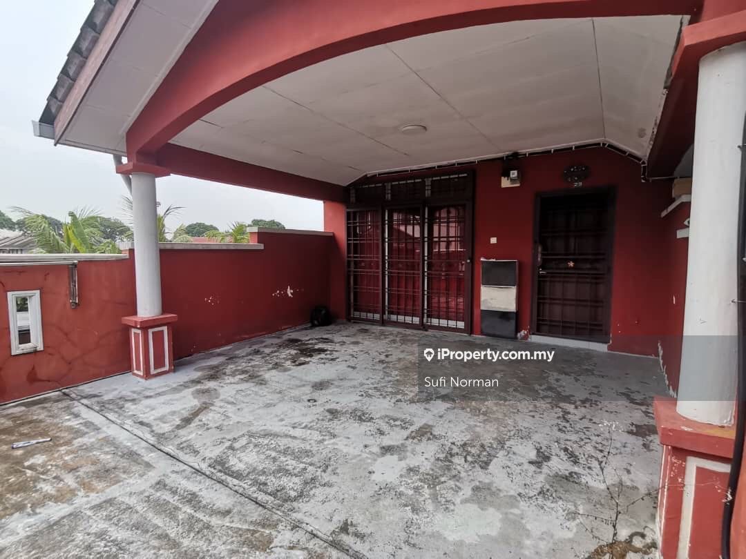 Taman Bukit Dahlia, Pasir Gudang 2sty Terrace/Link House 4 bedrooms
