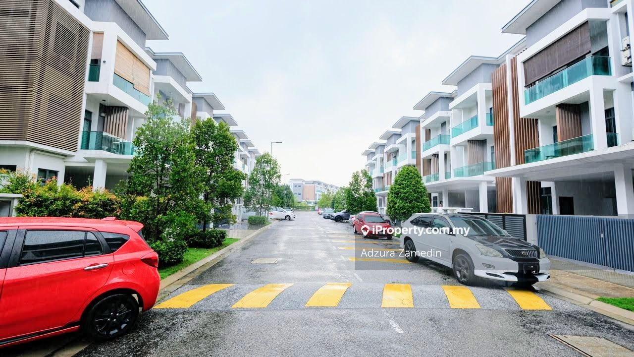 Reflexion Pool Villa, Taman Nusaputra Timur, Puchong South Intermediate